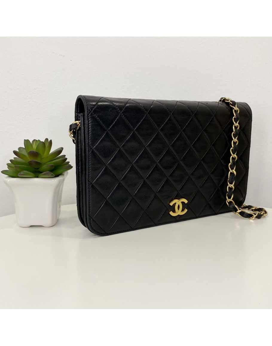 Chanel vintage full flap bag quilted lambskin discount medium